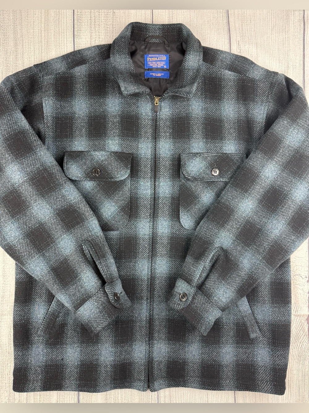 EUC! Pendleton Plaid Wool Jacket Thinsulate Blue Black Sz Large